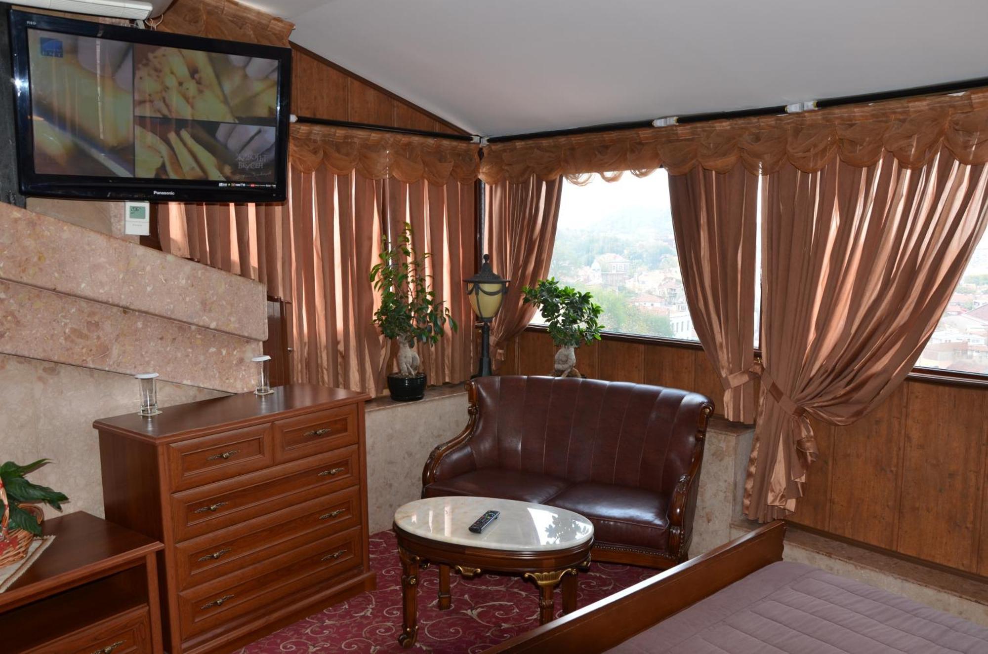 Boutique Hotel Boris Palace & Restaurant プロヴディフ 部屋 写真