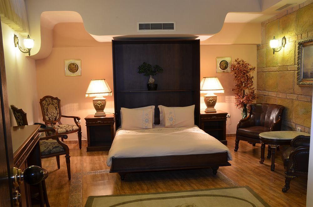 Boutique Hotel Boris Palace & Restaurant プロヴディフ エクステリア 写真